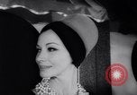 Immagine di Moda headgears New York United States USA, 1962, secondo 37 filmato di repertorio 65675035452