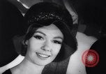 Immagine di Moda headgears New York United States USA, 1962, secondo 57 filmato di repertorio 65675035452