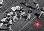 Immagine di Football americano Champaign Illinois USA, 1963, secondo 42 filmato di repertorio 65675035456