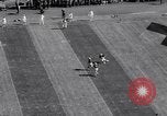 Standbild American Football United States USA, 1964, aus Sekunde 14 historischem Filmmaterial Videoclip 65675035460