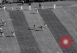 Standbild American Football United States USA, 1964, aus Sekunde 15 historischem Filmmaterial Videoclip 65675035460
