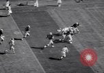 Standbild American Football United States USA, 1964, aus Sekunde 43 historischem Filmmaterial Videoclip 65675035460