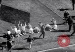 Standbild American Football United States USA, 1964, aus Sekunde 47 historischem Filmmaterial Videoclip 65675035460