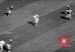 Standbild American Football United States USA, 1964, aus Sekunde 54 historischem Filmmaterial Videoclip 65675035460