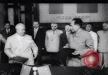 Image Nikita Khrouchtchev se réunit avec les leaders du monde Moscou Russie Union Soviétique, 1964, de la seconde 22 séquences d'archives historiques vidéo 65675035462