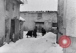 Image des routes enneigées Santiago de la Espada Jaen Espagne, 1951, de la seconde 32 séquences d'archives historiques vidéo 65675035466