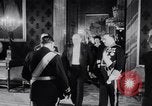 Image Stanton Griffis souhaite la bienvenue en tant qu'ambassadeur des États-Unis en Espagne Madrid Espagne, 1951, de la seconde 50 séquences d'archives historiques vidéo 65675035467