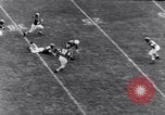 Immagine di Football americano Columbus Ohio USA, 1951, secondo 14 filmato di repertorio 65675035475