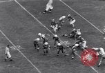 Immagine di Football americano Columbus Ohio USA, 1951, secondo 18 filmato di repertorio 65675035475