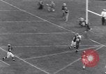 Immagine di Football americano Columbus Ohio USA, 1951, secondo 24 filmato di repertorio 65675035475