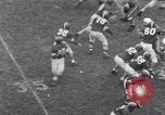 Immagine di Football americano Columbus Ohio USA, 1951, secondo 30 filmato di repertorio 65675035475
