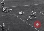 Immagine di Football americano Columbus Ohio USA, 1951, secondo 43 filmato di repertorio 65675035475