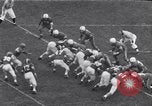 Immagine di Football americano Columbus Ohio USA, 1951, secondo 45 filmato di repertorio 65675035475
