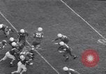 Immagine di Football americano Columbus Ohio USA, 1951, secondo 52 filmato di repertorio 65675035475