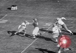 Standbild Michigan State Football im Jahr 1952 United States USA, 1952, aus Sekunde 13 historischem Filmmaterial Videoclip 65675035485