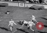 Standbild Michigan State Football im Jahr 1952 United States USA, 1952, aus Sekunde 15 historischem Filmmaterial Videoclip 65675035485