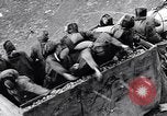 Standbild Orange werfen Festival Turin Italien, 1952, aus Sekunde 21 historischem Filmmaterial Videoclip 65675035494