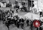 Standbild Orange werfen Festival Turin Italien, 1952, aus Sekunde 42 historischem Filmmaterial Videoclip 65675035494