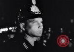 Standbild Beerdigung von Ernst Mieter Berlin Deutschland, 1953, aus Sekunde 16 historischem Filmmaterial Videoclip 65675035499