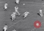 Standbild American Football United States USA, 1953, aus Sekunde 13 historischem Filmmaterial Videoclip 65675035501