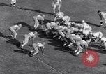 Standbild American Football United States USA, 1953, aus Sekunde 31 historischem Filmmaterial Videoclip 65675035501