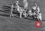 Standbild American Football United States USA, 1953, aus Sekunde 35 historischem Filmmaterial Videoclip 65675035501