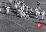 Standbild American Football United States USA, 1953, aus Sekunde 40 historischem Filmmaterial Videoclip 65675035501
