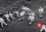 Standbild American Football United States USA, 1953, aus Sekunde 57 historischem Filmmaterial Videoclip 65675035501
