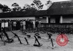 Standbild Diem die nationalistischen Truppen Saigon Vietnam, 1955, aus Sekunde 27 historischem Filmmaterial Videoclip 65675035503