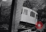 Image Monde" plus haut téléphérique commence à fonctionner dans les Alpes françaises Chamonix France, 1955, de la seconde 12 séquences d'archives historiques vidéo 65675035505
