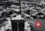 Image Monde" plus haut téléphérique commence à fonctionner dans les Alpes françaises Chamonix France, 1955, de la seconde 19 séquences d'archives historiques vidéo 65675035505