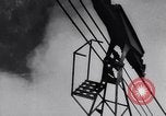 Image Monde" plus haut téléphérique commence à fonctionner dans les Alpes françaises Chamonix France, 1955, de la seconde 34 séquences d'archives historiques vidéo 65675035505