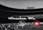 Image All Star Match de baseball Milwaukee Wisconsin USA, 1955, de la seconde 1 séquences d'archives historiques vidéo 65675035508