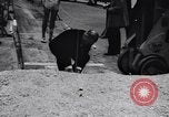 Image Wes Santee New York United States USA, 1956, de la seconde 62 séquences d'archives historiques vidéo 65675035513