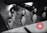 Image bowling Rochester New York USA, 1956, de la seconde 9 séquences d'archives historiques vidéo 65675035514