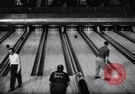 Image bowling Rochester New York USA, 1956, de la seconde 12 séquences d'archives historiques vidéo 65675035514
