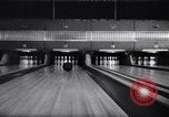 Image bowling Rochester New York USA, 1956, de la seconde 25 séquences d'archives historiques vidéo 65675035514