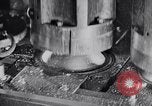 Standbild Ford Car Factory United States USA, 1934, aus Sekunde 53 historischem Filmmaterial Videoclip 65675035531