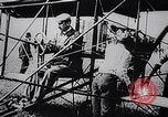 Standbild Wright Brothers Kitty Hawk North Carolina USA, 1938, aus Sekunde 23 historischem Filmmaterial Videoclip 65675035545