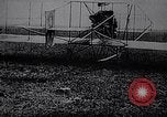 Standbild Wright Brothers Kitty Hawk North Carolina USA, 1938, aus Sekunde 31 historischem Filmmaterial Videoclip 65675035545
