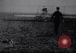 Standbild Wright Brothers Kitty Hawk North Carolina USA, 1938, aus Sekunde 33 historischem Filmmaterial Videoclip 65675035545