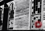 Image AME sweet gum L'église Zion Tuskegee Alabama USA, 1935, de la seconde 22 séquences d'archives historiques vidéo 65675035573