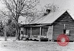 Image ville vues dans la Tuskegee et maisons rurales de negro résidents Tuskegee Alabama USA, 1935, de la seconde 47 séquences d'archives historiques vidéo 65675035576