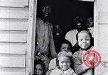 Image ville vues dans la Tuskegee et maisons rurales de negro résidents Tuskegee Alabama USA, 1935, de la seconde 57 séquences d'archives historiques vidéo 65675035576