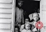Image ville vues dans la Tuskegee et maisons rurales de negro résidents Tuskegee Alabama USA, 1935, de la seconde 62 séquences d'archives historiques vidéo 65675035576