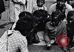 Standbild 1930er Jahre afroamerikanische Kinder Harlem New York City USA, 1939, aus Sekunde 26 historischem Filmmaterial Videoclip 65675035581