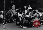 Standbild 1930er Jahre afroamerikanische Kinder Harlem New York City USA, 1939, aus Sekunde 36 historischem Filmmaterial Videoclip 65675035581