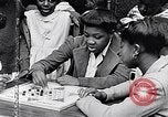 Standbild 1930er Jahre afroamerikanische Kinder Harlem New York City USA, 1939, aus Sekunde 42 historischem Filmmaterial Videoclip 65675035581