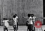 Standbild Lehre Kinder im Harlem Tag Camp Harlem New York City USA, 1939, aus Sekunde 11 historischem Filmmaterial Videoclip 65675035582