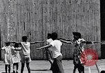 Standbild Lehre Kinder im Harlem Tag Camp Harlem New York City USA, 1939, aus Sekunde 12 historischem Filmmaterial Videoclip 65675035582